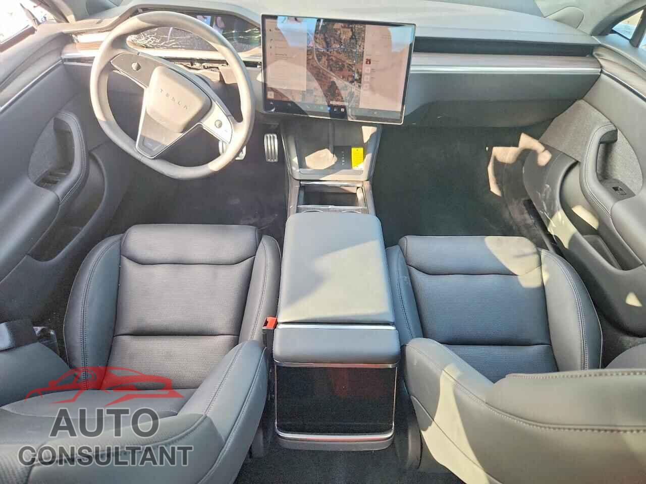 TESLA MODEL S 2025 - 5YJSA1E58SF551202