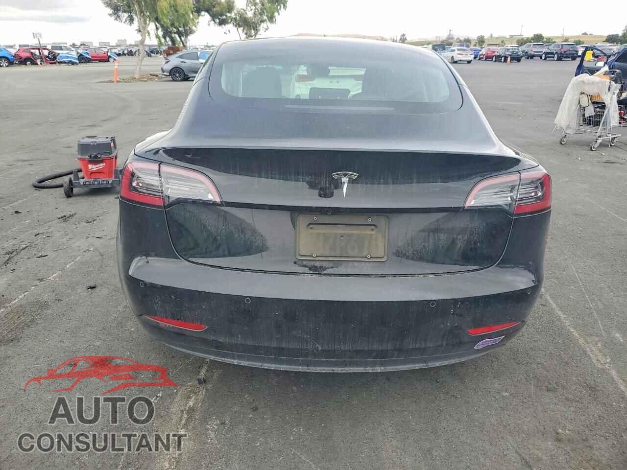 TESLA MODEL 3 2018 - 5YJ3E1EA7JF173426