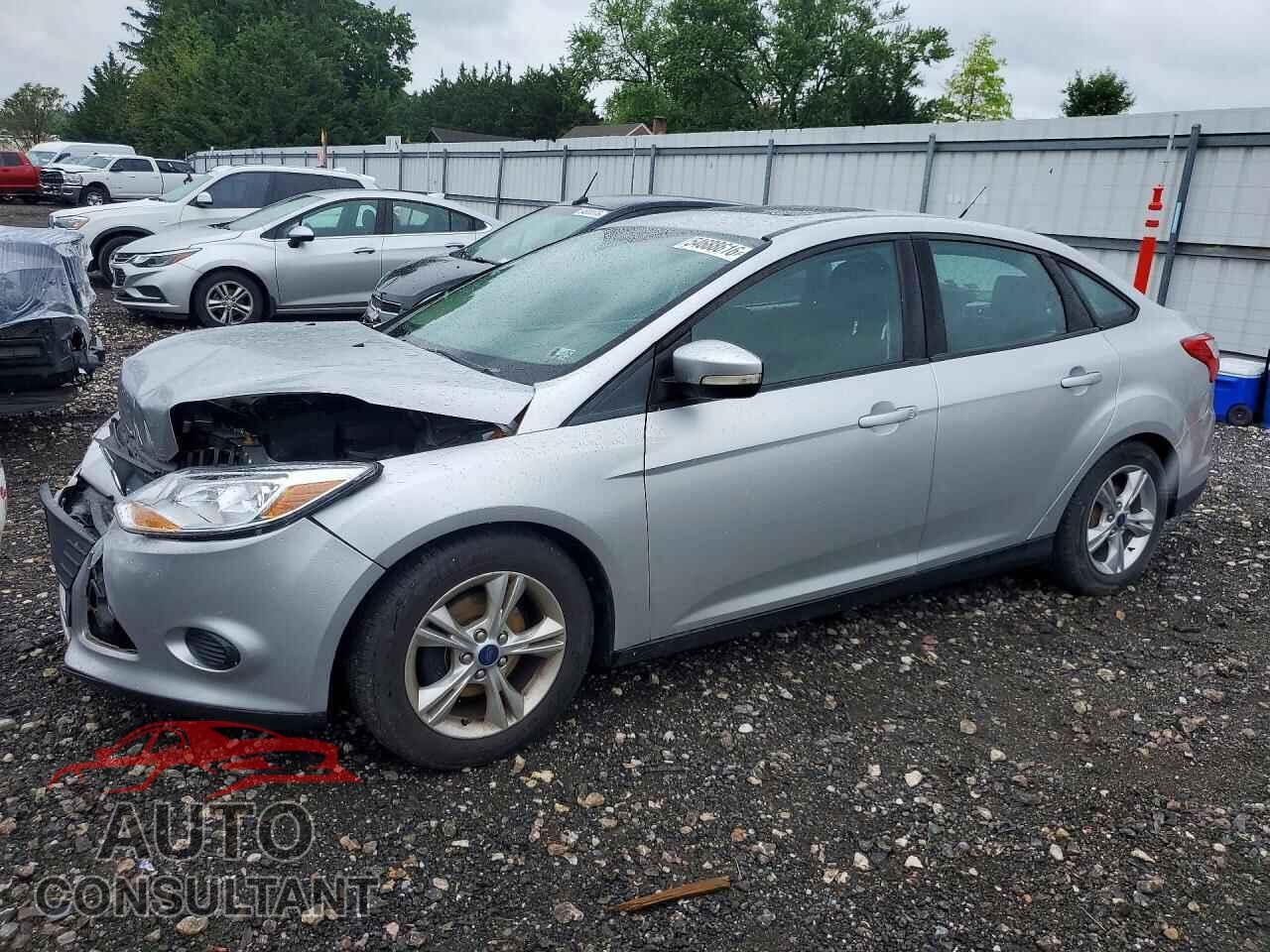 FORD FOCUS 2014 - 1FADP3F2XEL275426