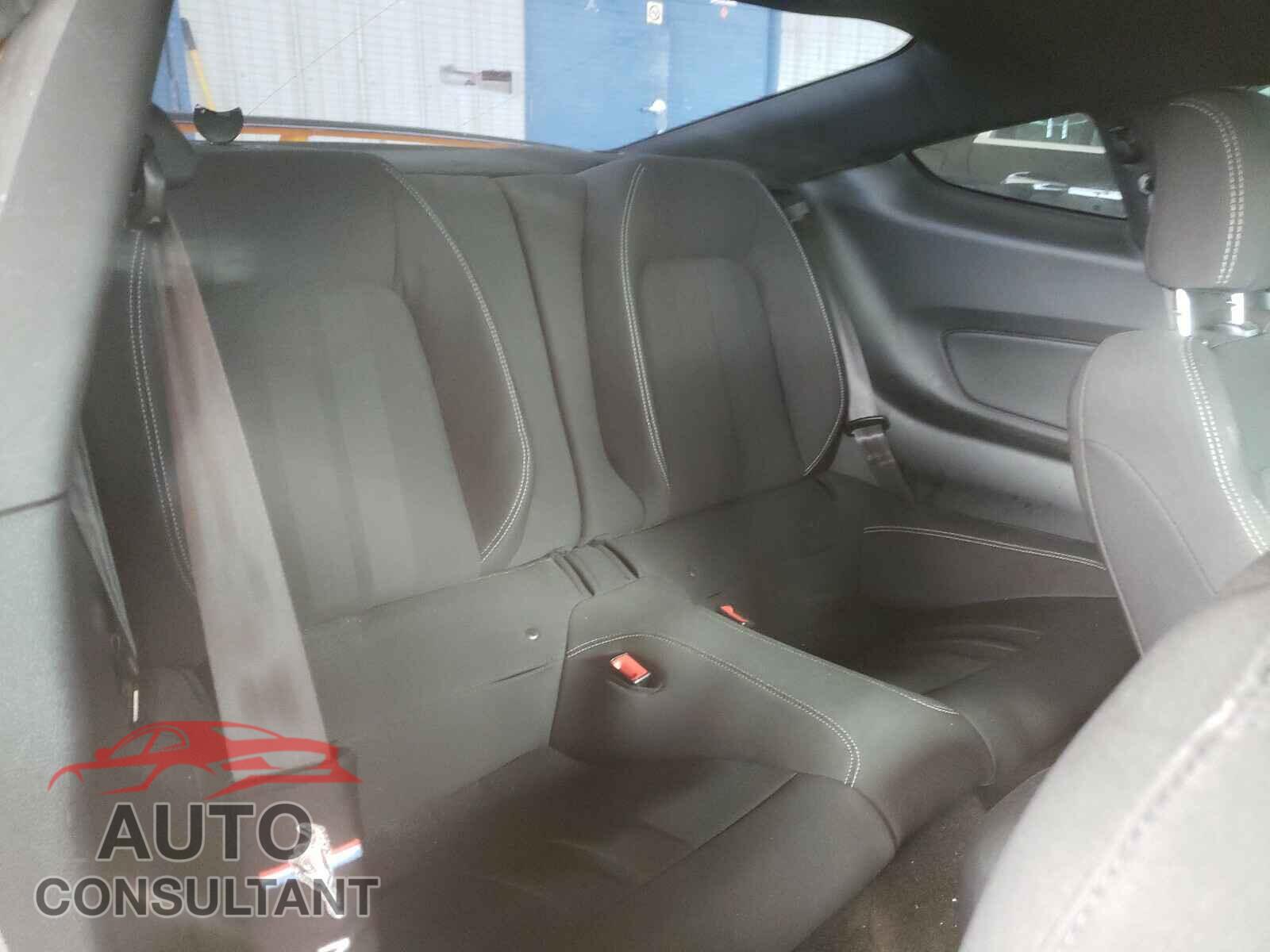 FORD MUSTANG 2018 - 1FA6P8TH8J5153533