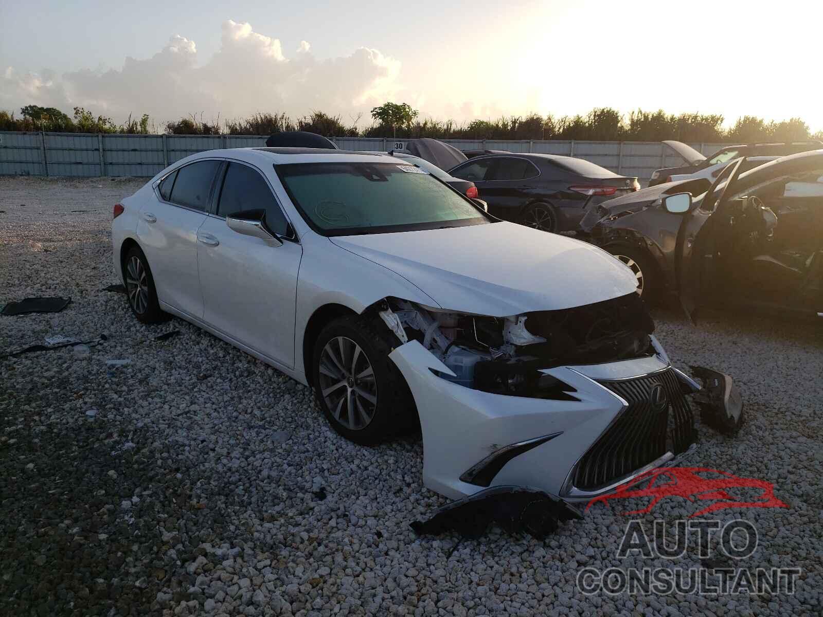 LEXUS ES350 2019 - 58ABZ1B1XKU050012