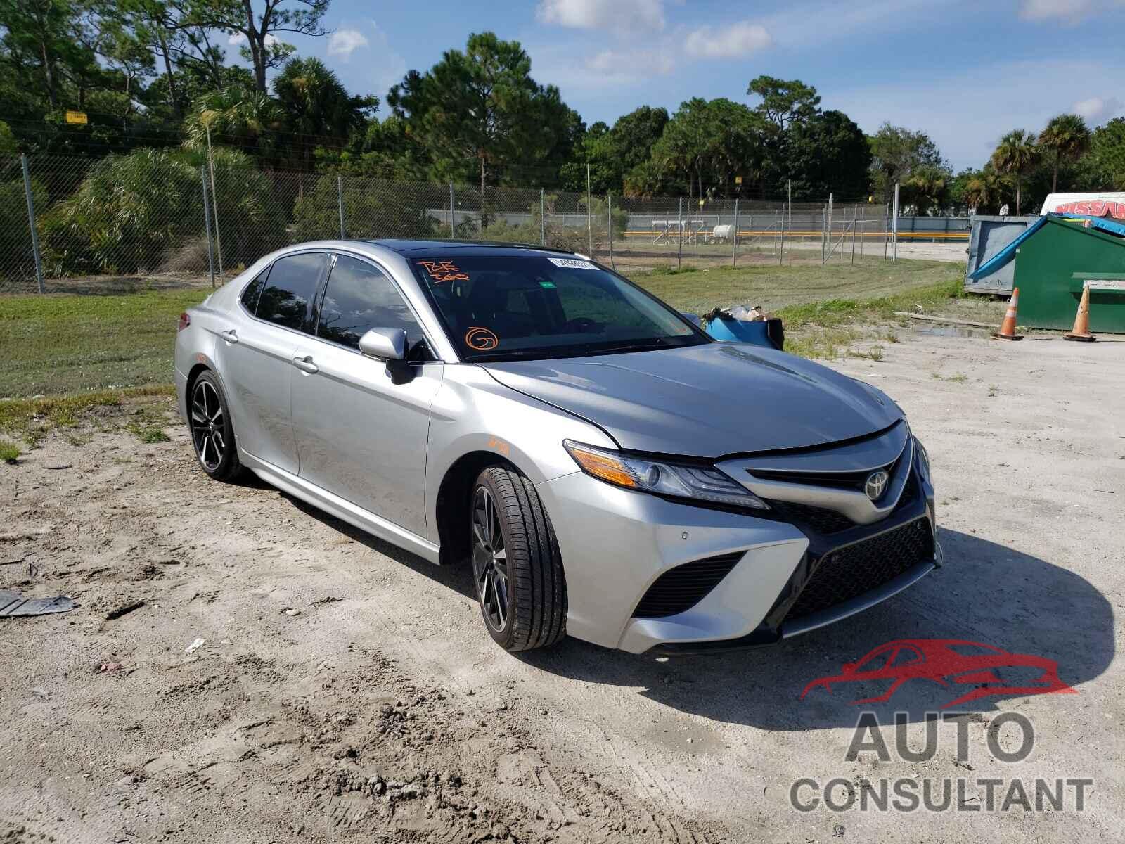 TOYOTA CAMRY 2018 - 4T1B61HK5JU062339