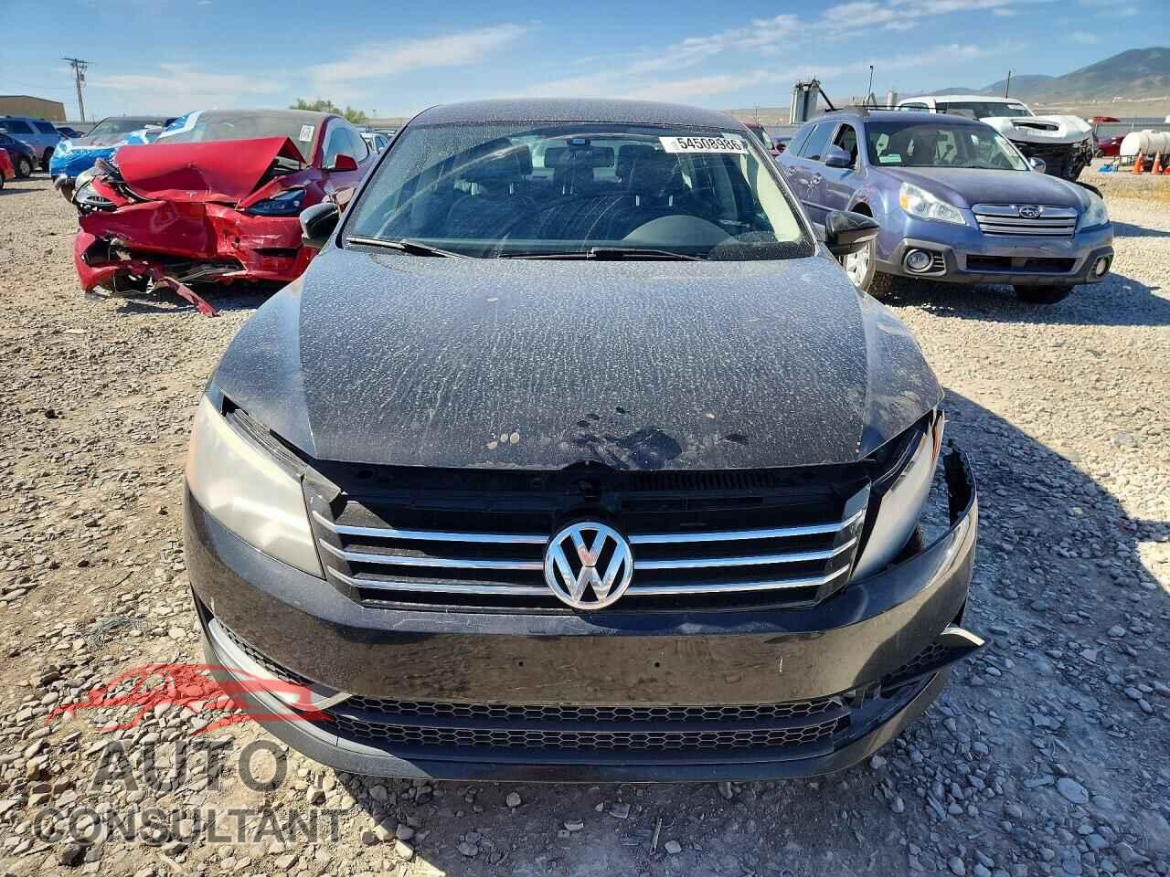 VOLKSWAGEN PASSAT 2012 - 1VWBP7A37CC044227