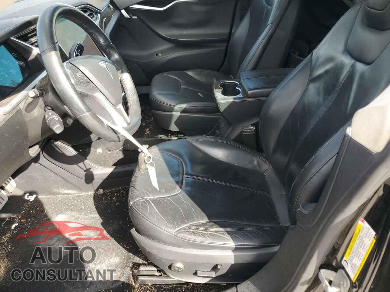 TESLA MODEL S 2013 - 5YJSA1DP2DFP28056