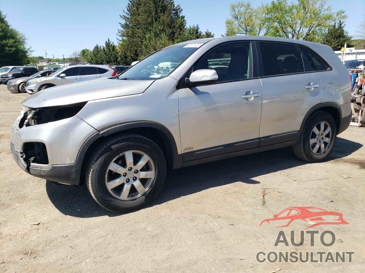 KIA SORENTO 2013 - 5XYKTCA64DG322502