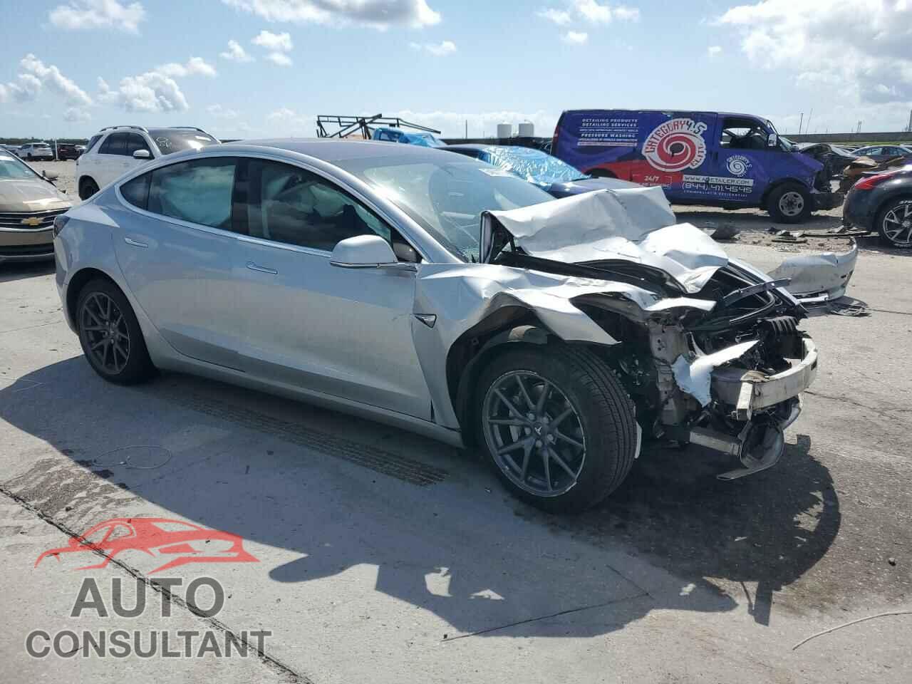 TESLA MODEL 3 2018 - 5YJ3E1EAXJF061283