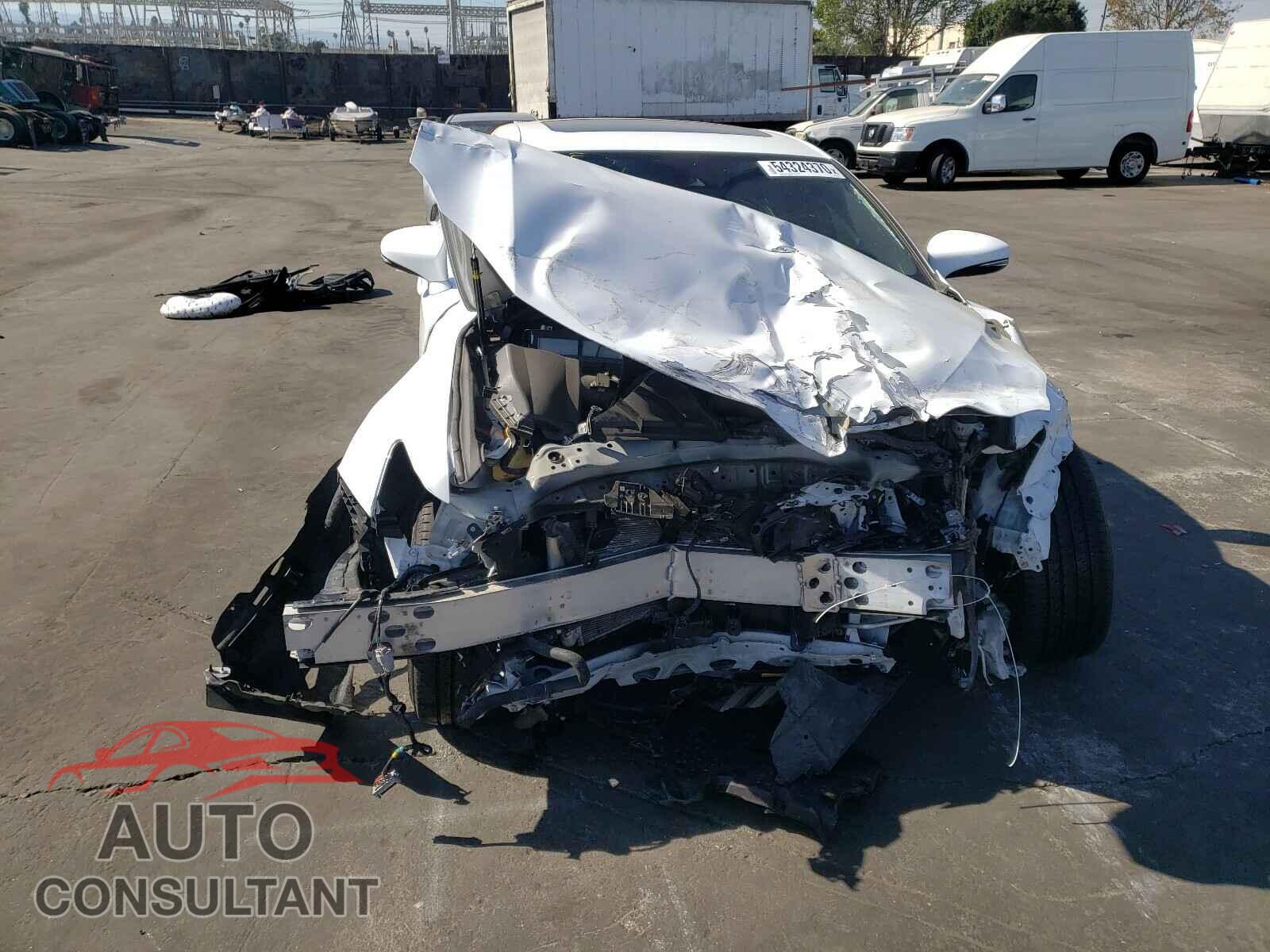 LEXUS IS 2019 - JTHBA1D20K5093954