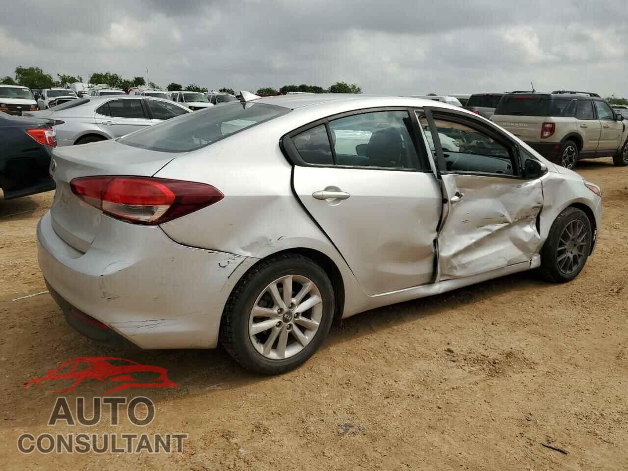 KIA FORTE 2017 - 3KPFL4A78HE002960