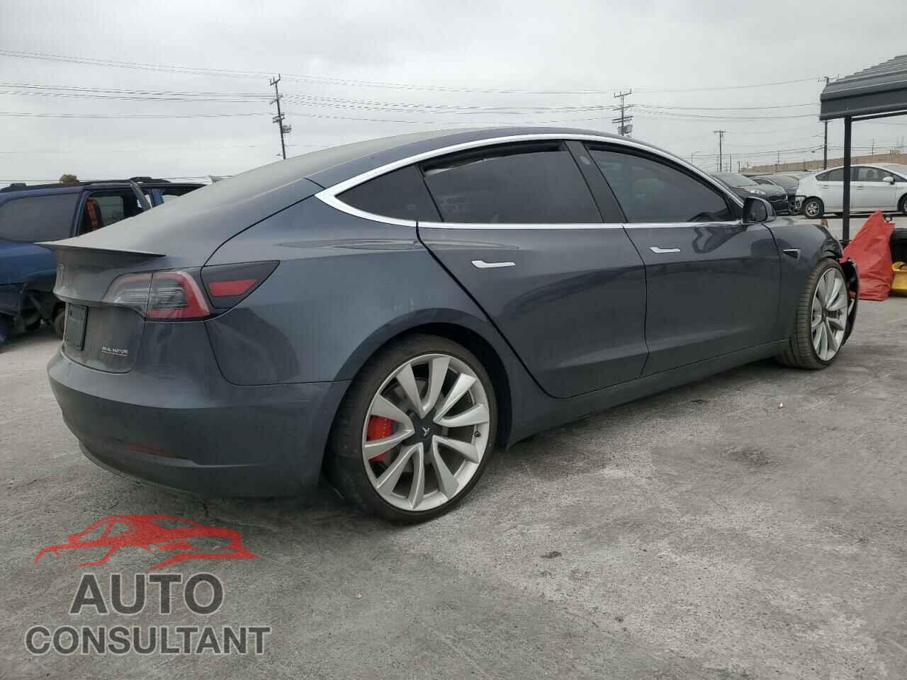 TESLA MODEL 3 2019 - 5YJ3E1EB2KF528769