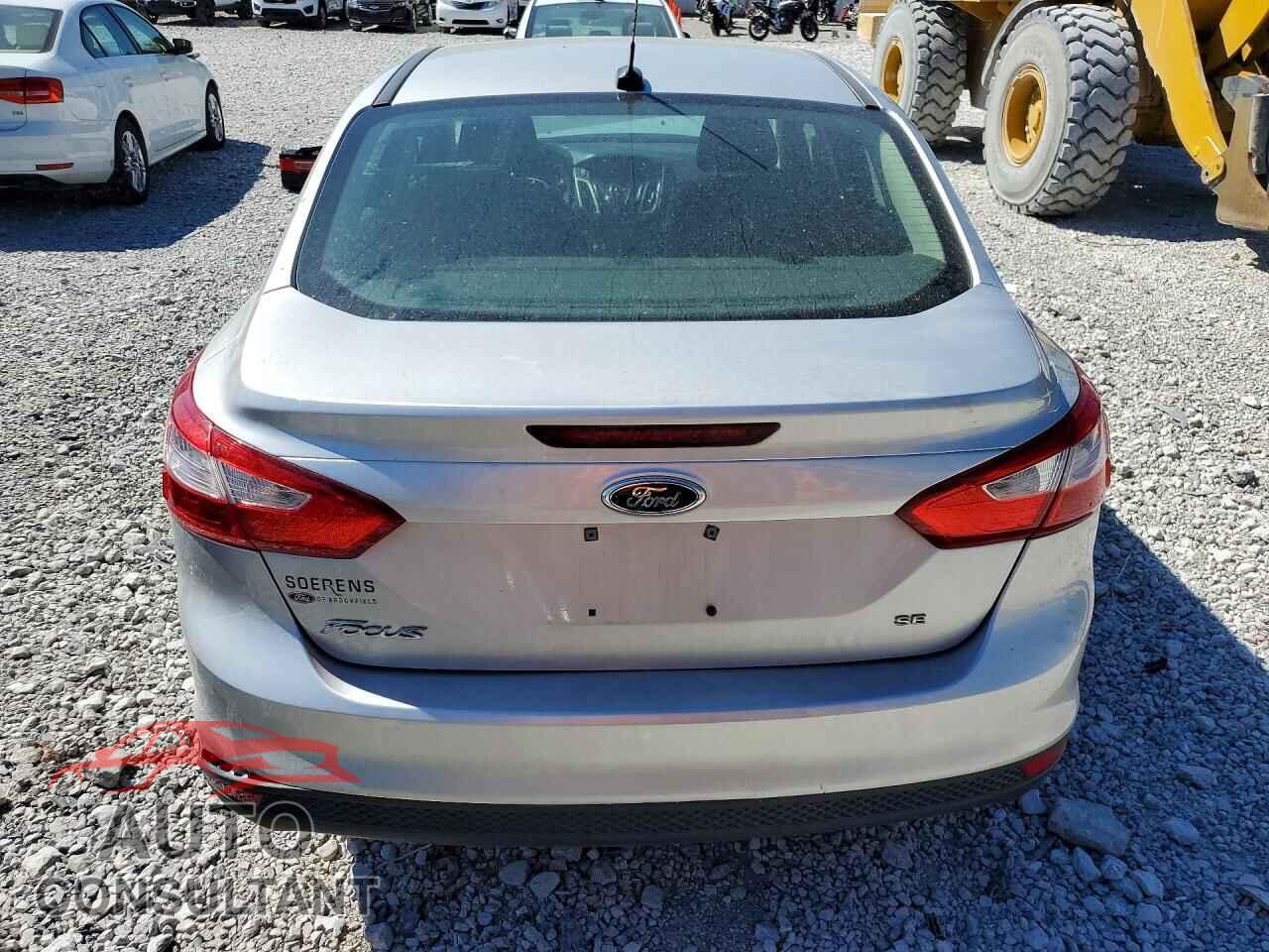 FORD FOCUS 2014 - 1FADP3F29EL295392