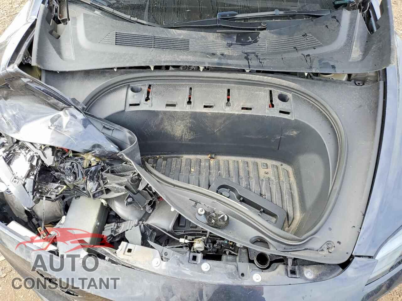 TESLA MODEL 3 2024 - 5YJ3E1EA1RF773550
