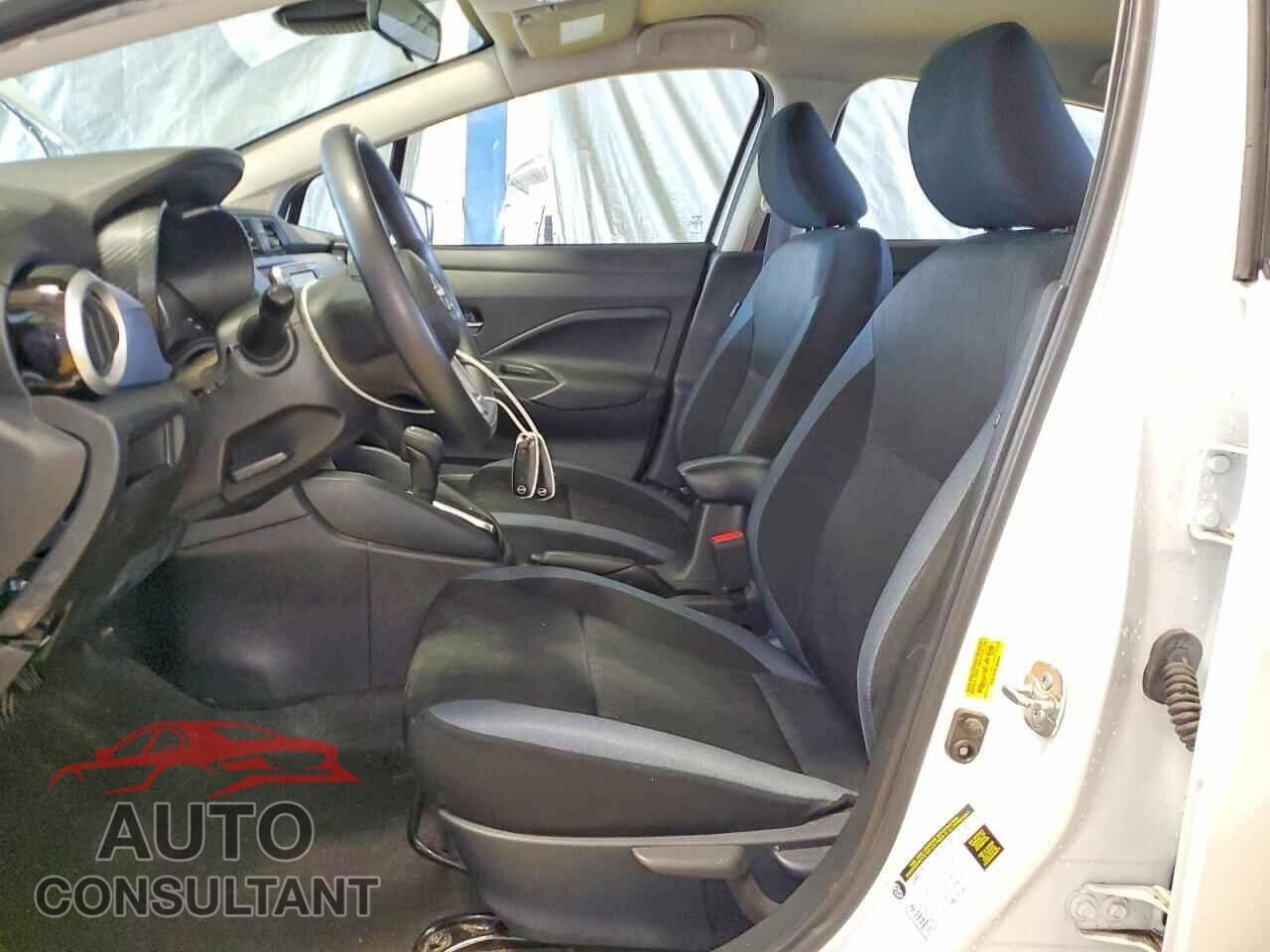NISSAN VERSA 2023 - 3N1CN8EV3PL832336