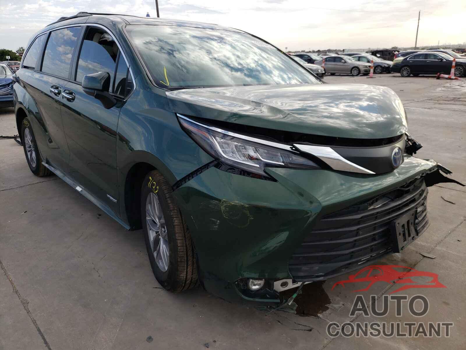 TOYOTA SIENNA 2021 - 5TDYRKEC4MS032363