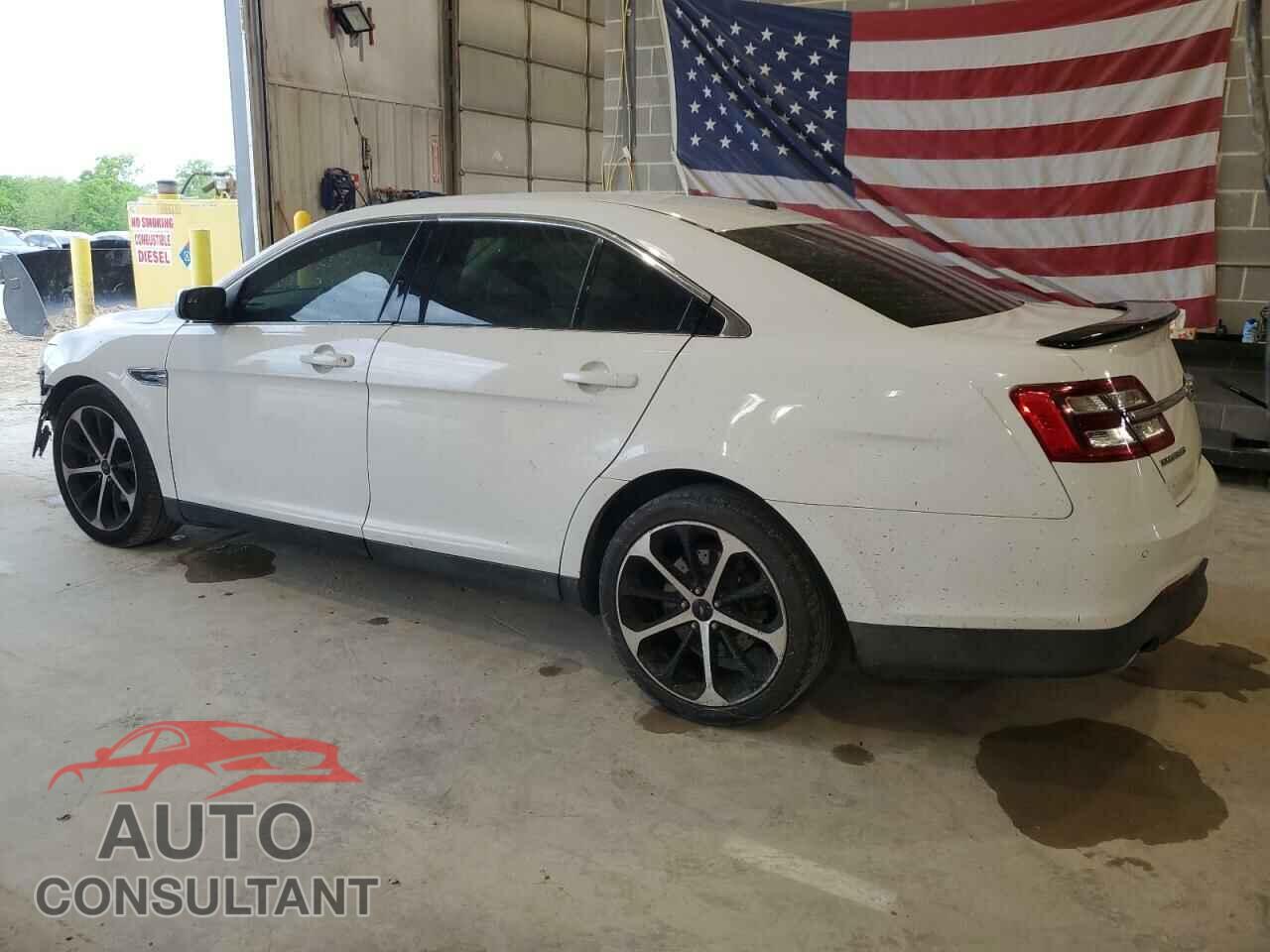 FORD TAURUS 2014 - 1FAHP2E89EG121025