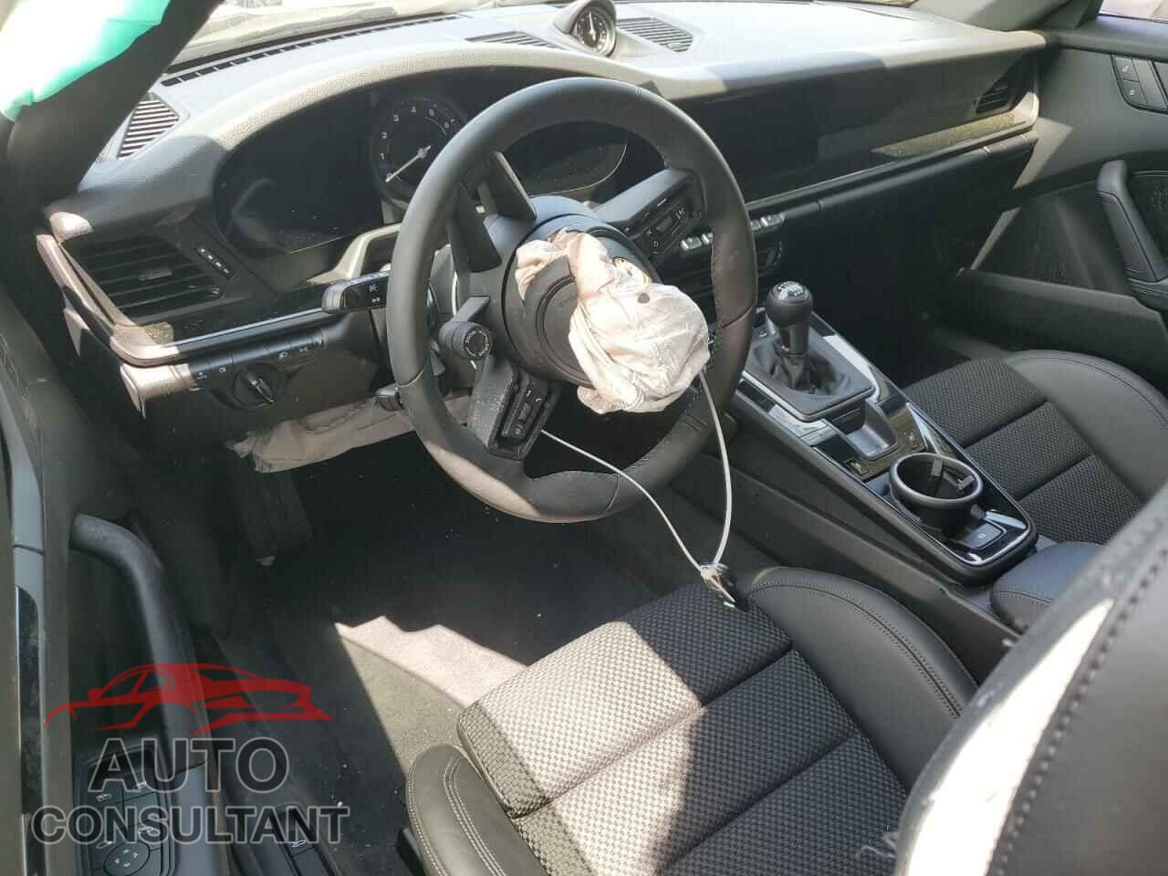 PORSCHE 911 2024 - WP0AA2A98RS210079