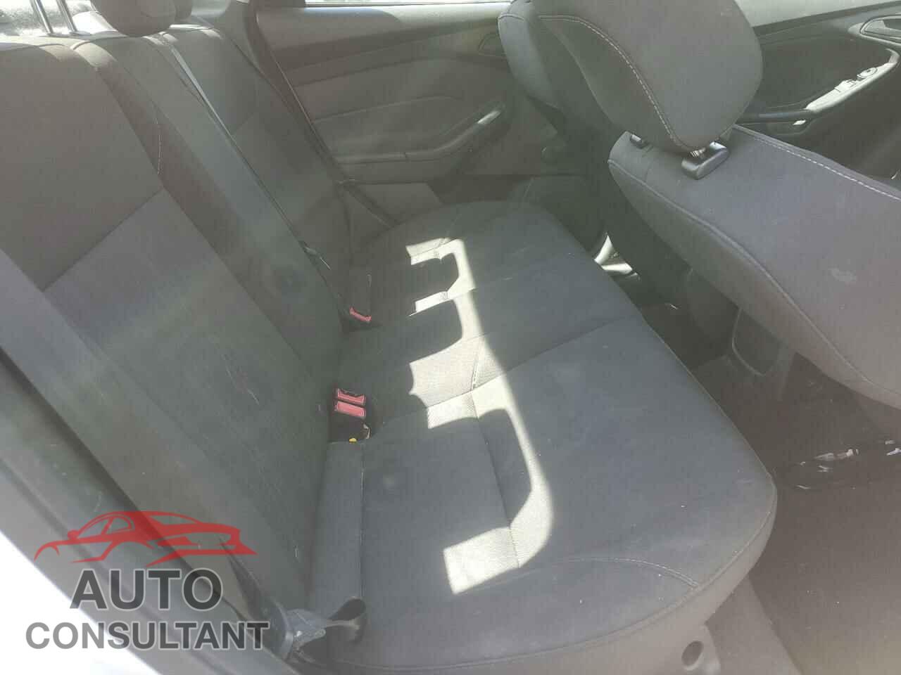 FORD FOCUS 2016 - 1FADP3E2XGL266522