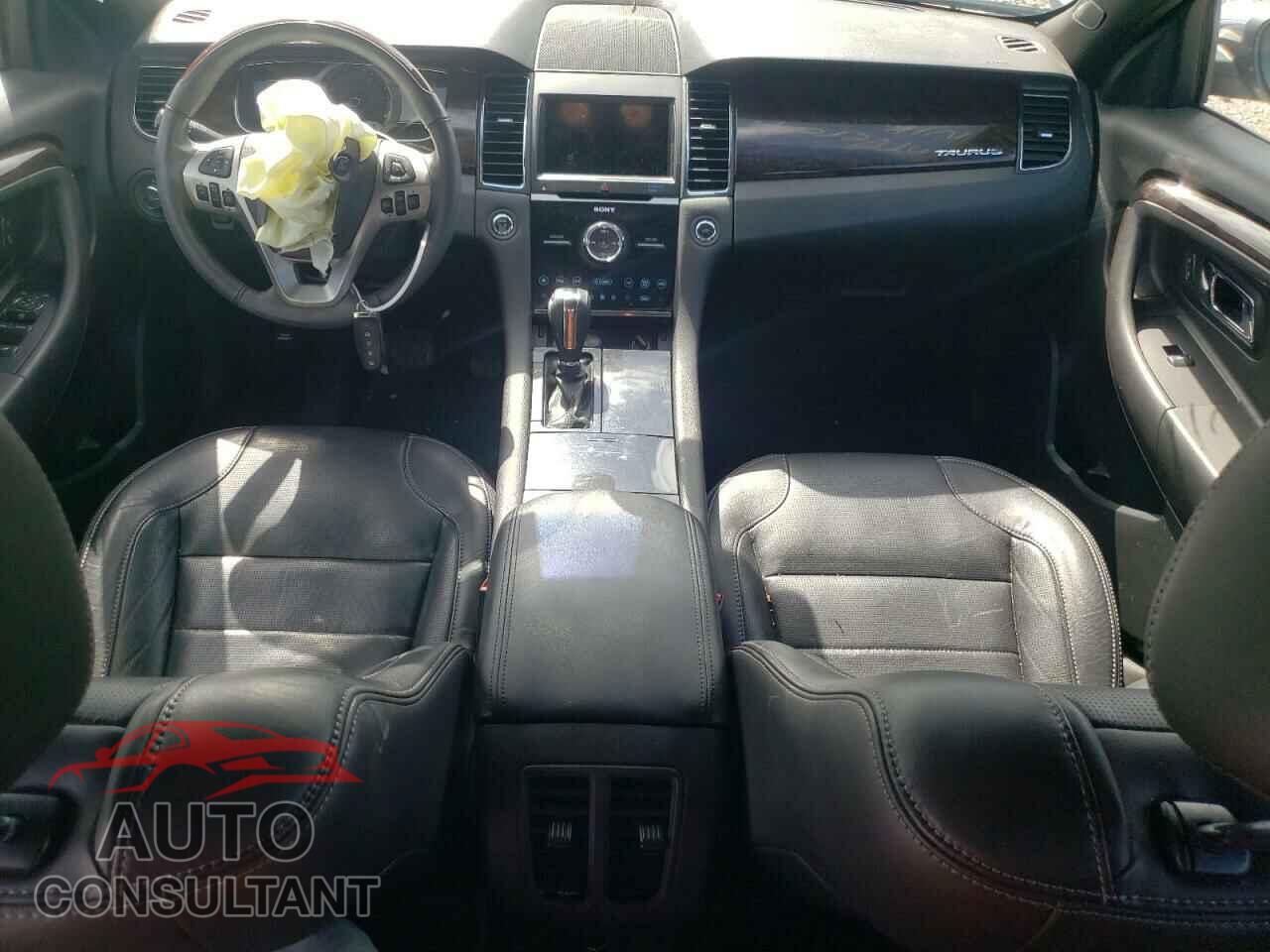FORD TAURUS 2018 - 1FAHP2F86JG115711