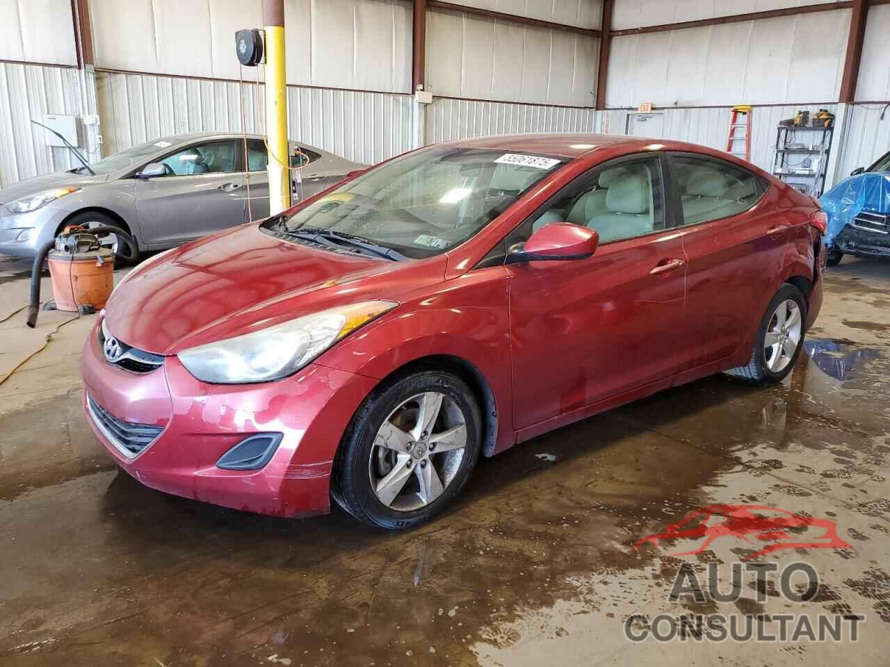 HYUNDAI ELANTRA 2013 - 5NPDH4AE2DH268391