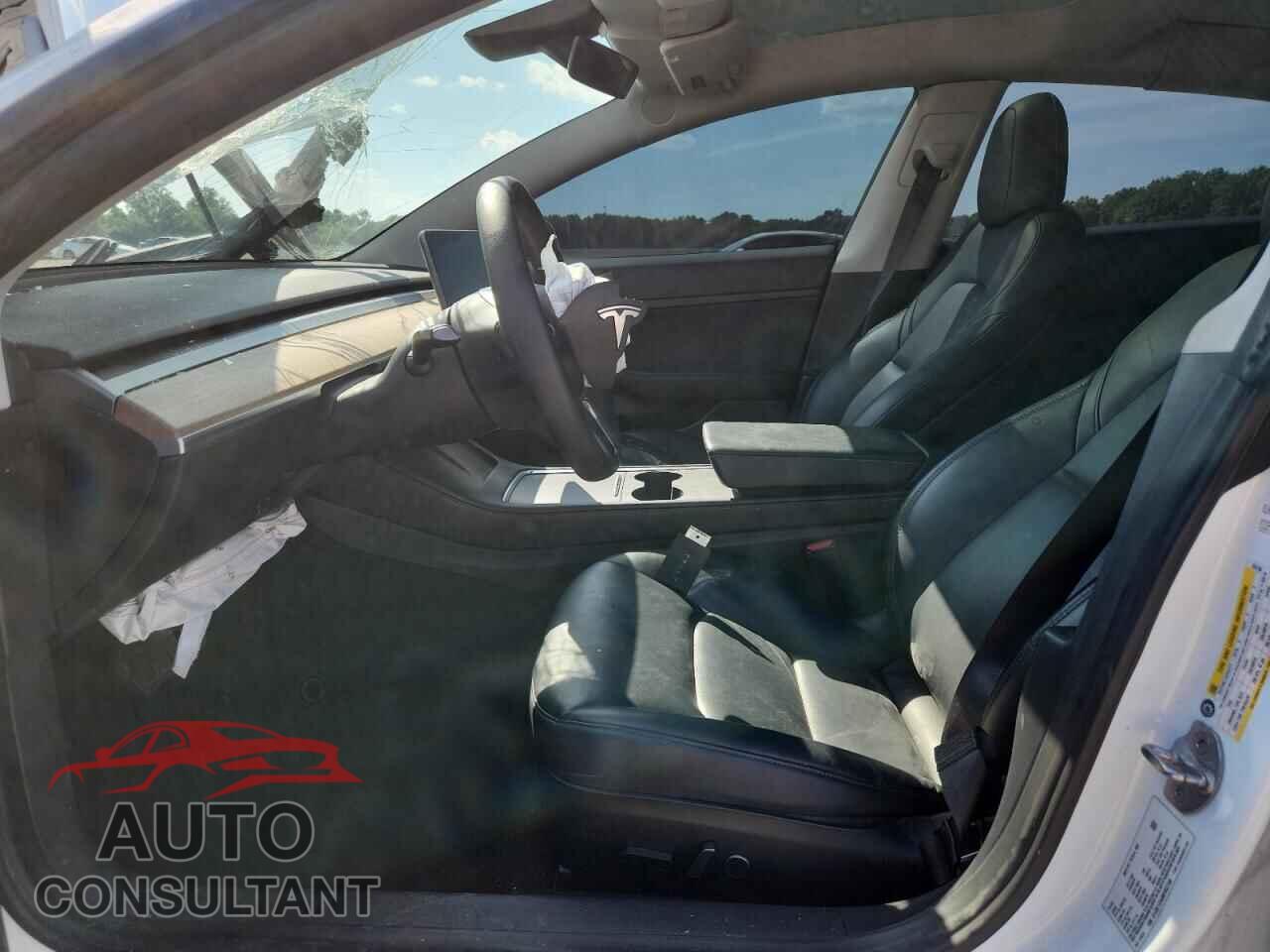 TESLA MODEL 3 2021 - 5YJ3E1EA4MF852106