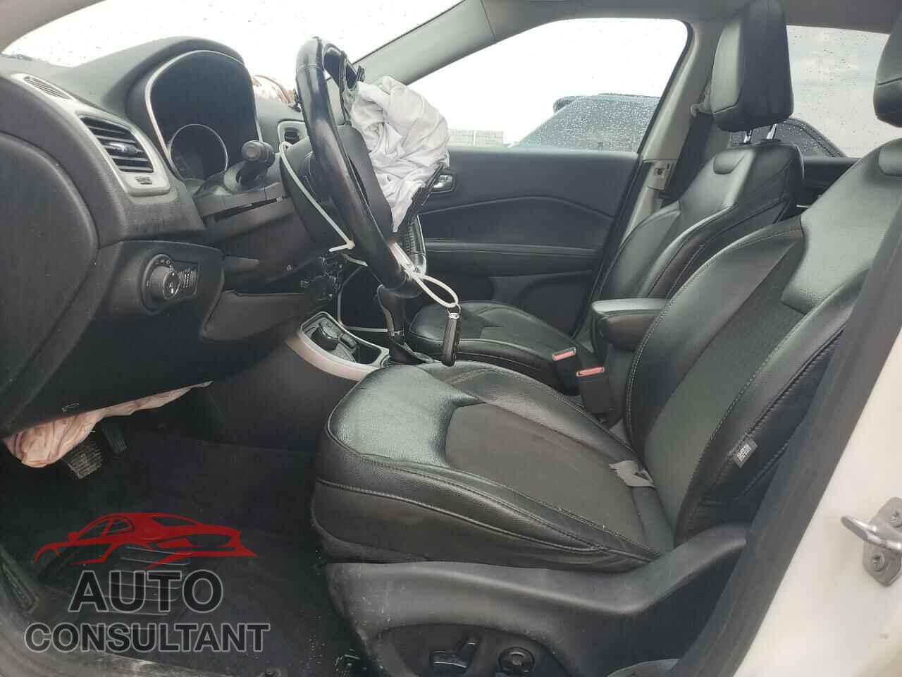 JEEP COMPASS 2018 - 3C4NJDBB7JT161765