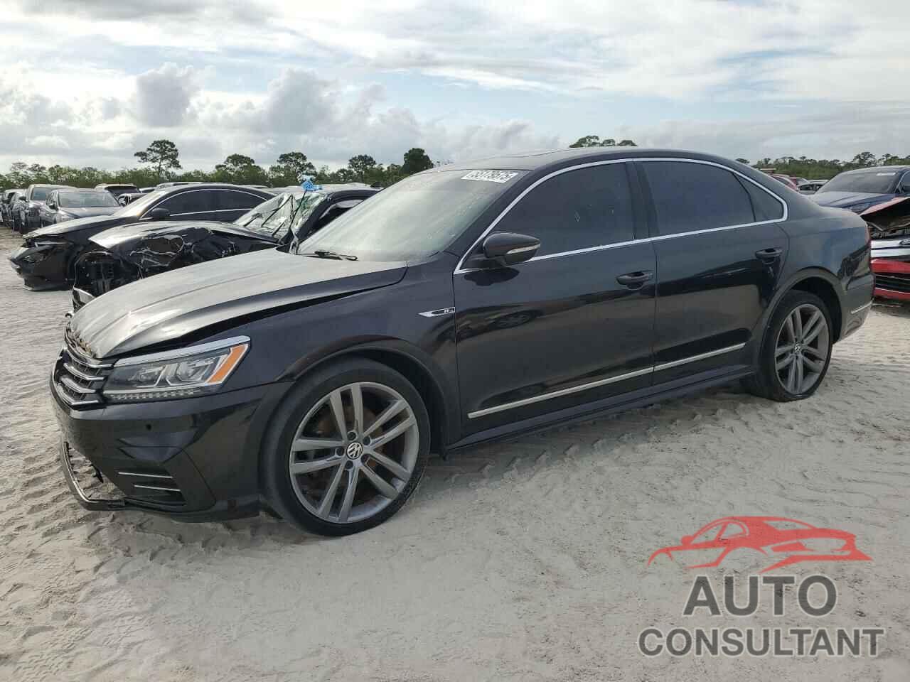 VOLKSWAGEN PASSAT 2019 - 1VWMA7A31KC001737