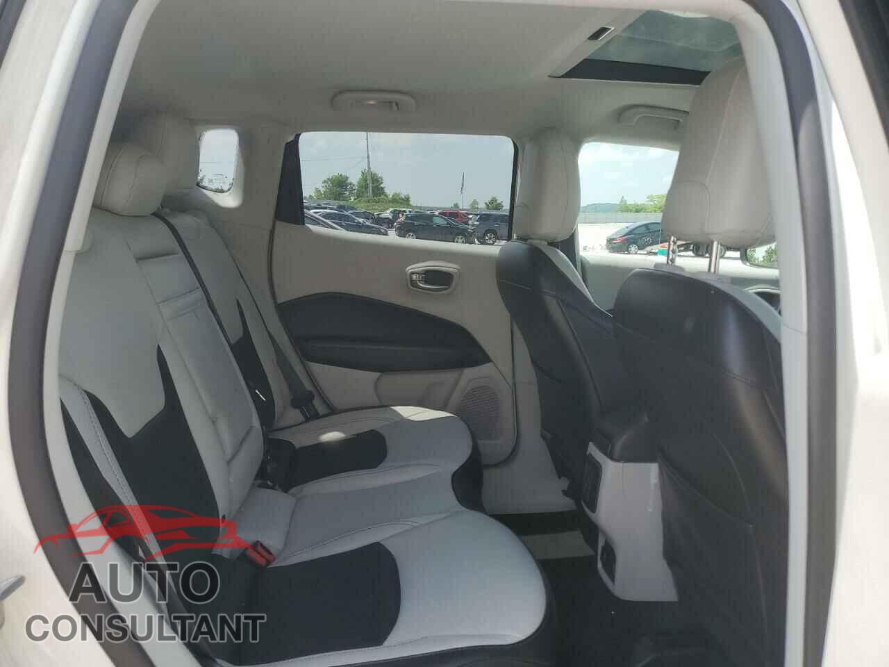JEEP COMPASS 2020 - 3C4NJCCB7LT108186