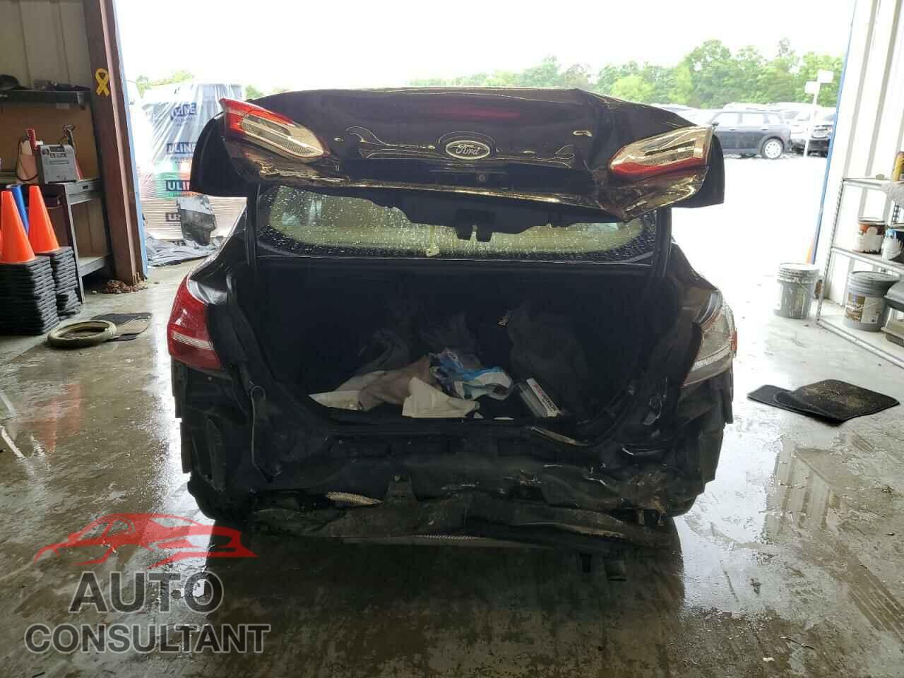 FORD FOCUS 2017 - 1FADP3F25HL232861