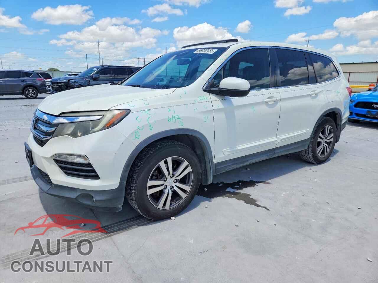 HONDA PILOT 2017 - 5FNYF5H52HB036221