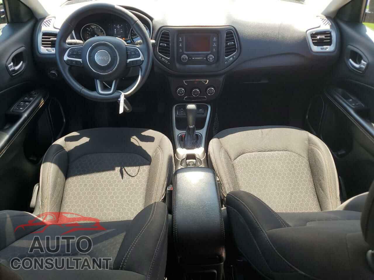 JEEP COMPASS 2017 - 3C4NJCAB6HT658344