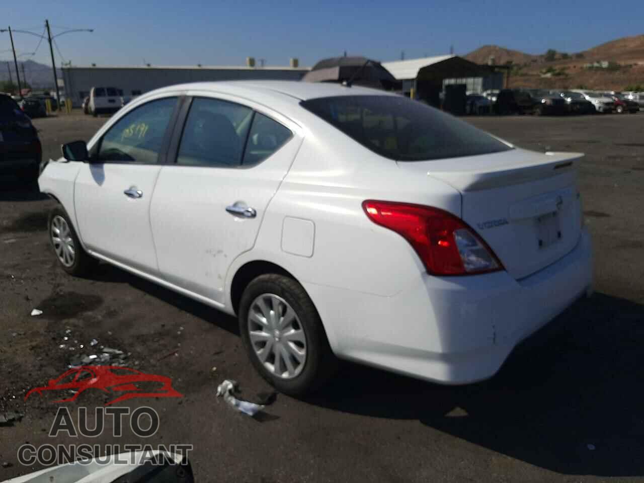 NISSAN VERSA 2017 - 3N1CN7AP1HL845444