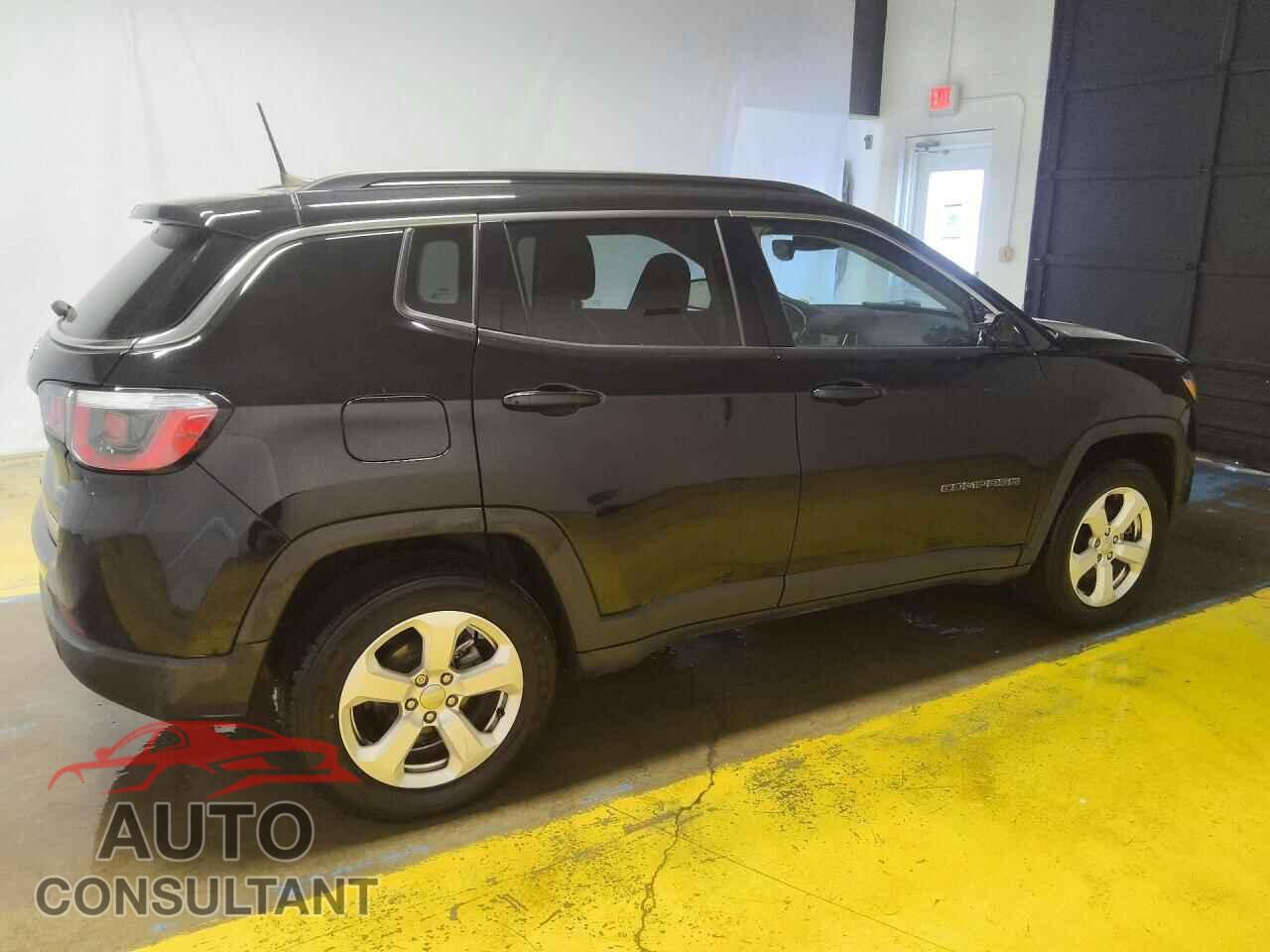 JEEP COMPASS 2017 - 3C4NJDBB3HT651002