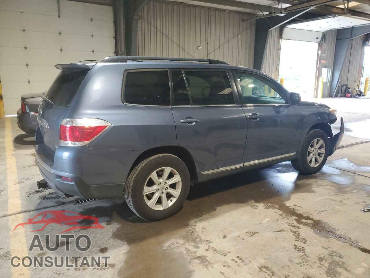TOYOTA HIGHLANDER 2013 - 5TDBK3EH8DS197117