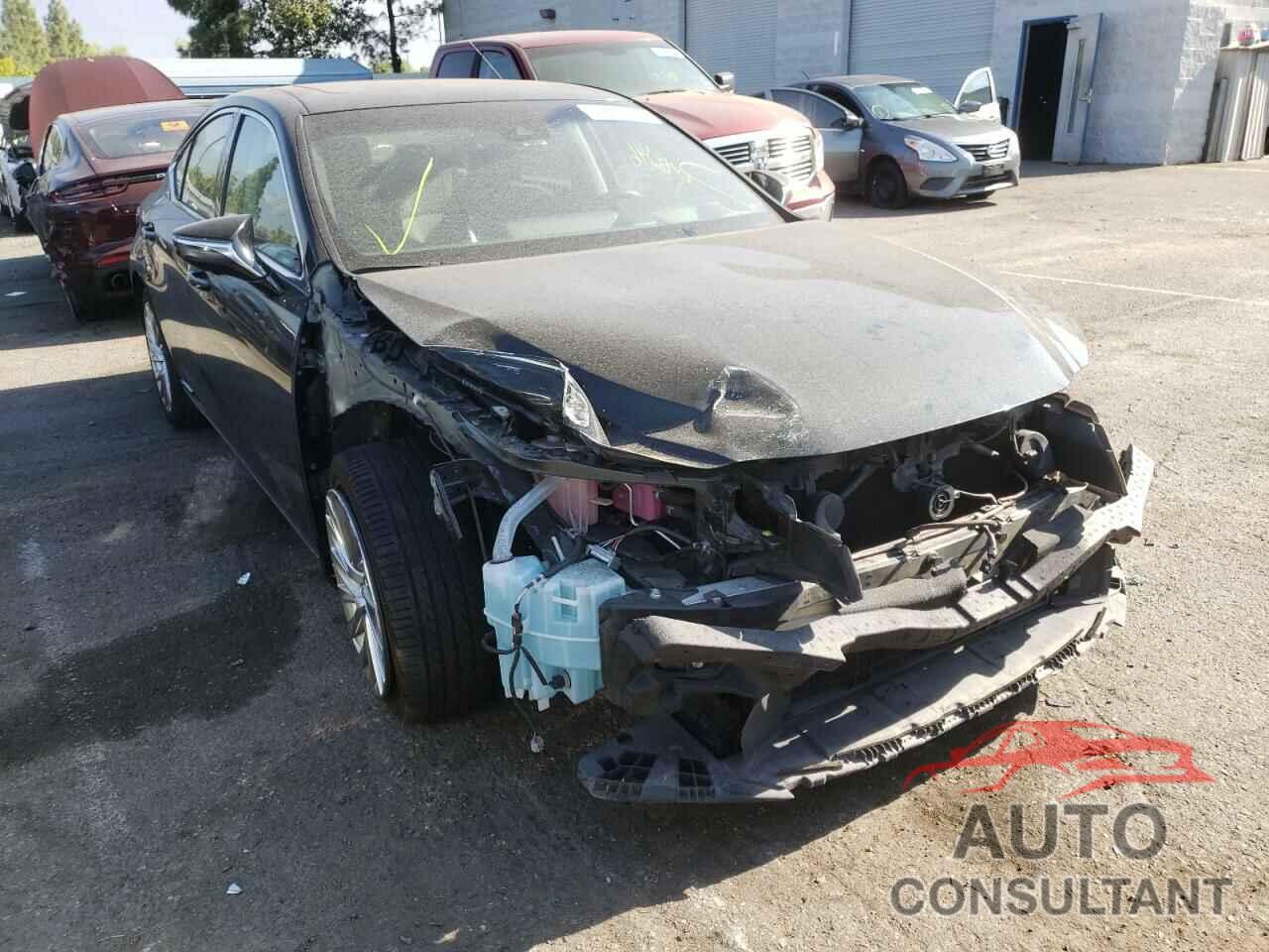 LEXUS ES300 2019 - JTHB21B16K2026574