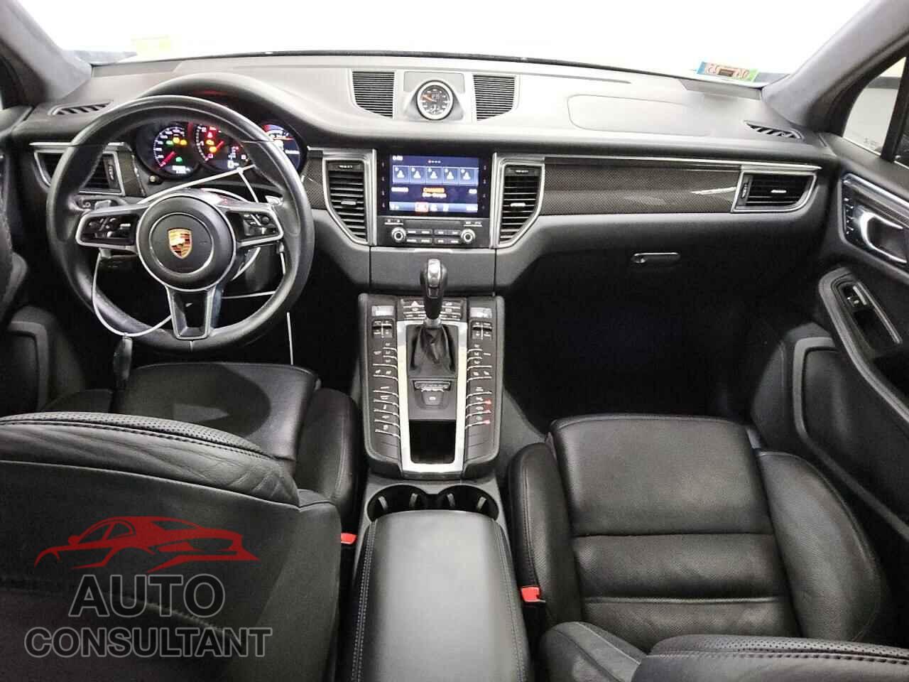 PORSCHE MACAN 2017 - WP1AF2A52HLB61998