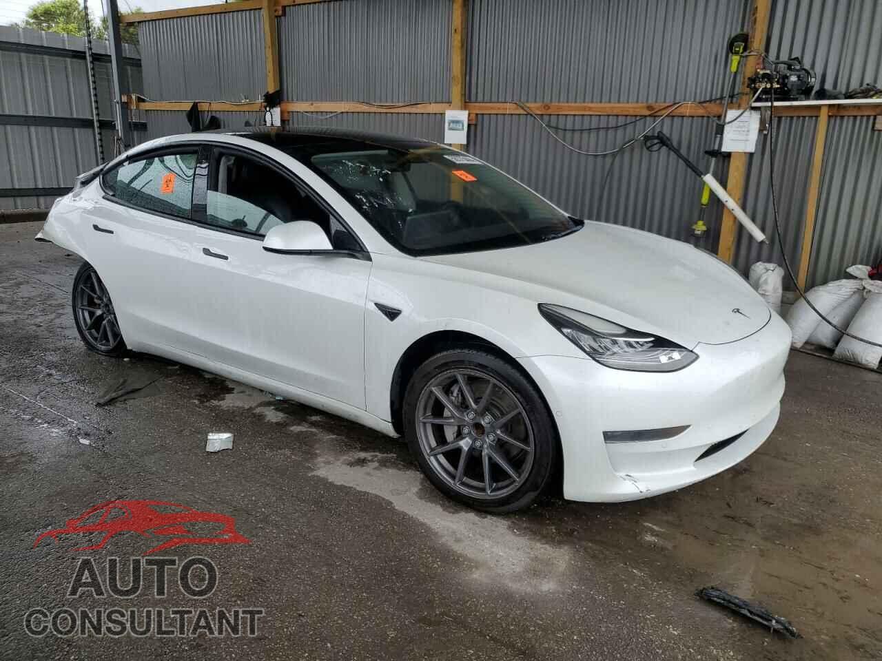 TESLA MODEL 3 2021 - 5YJ3E1EA8MF851511