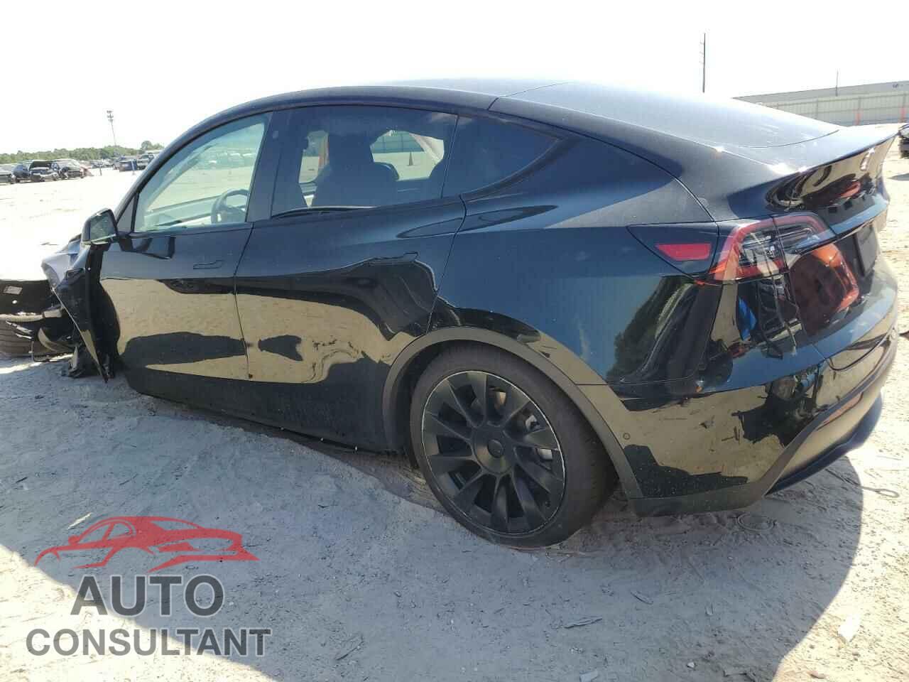 TESLA MODEL Y 2022 - 7SAYGAEE2NF524271