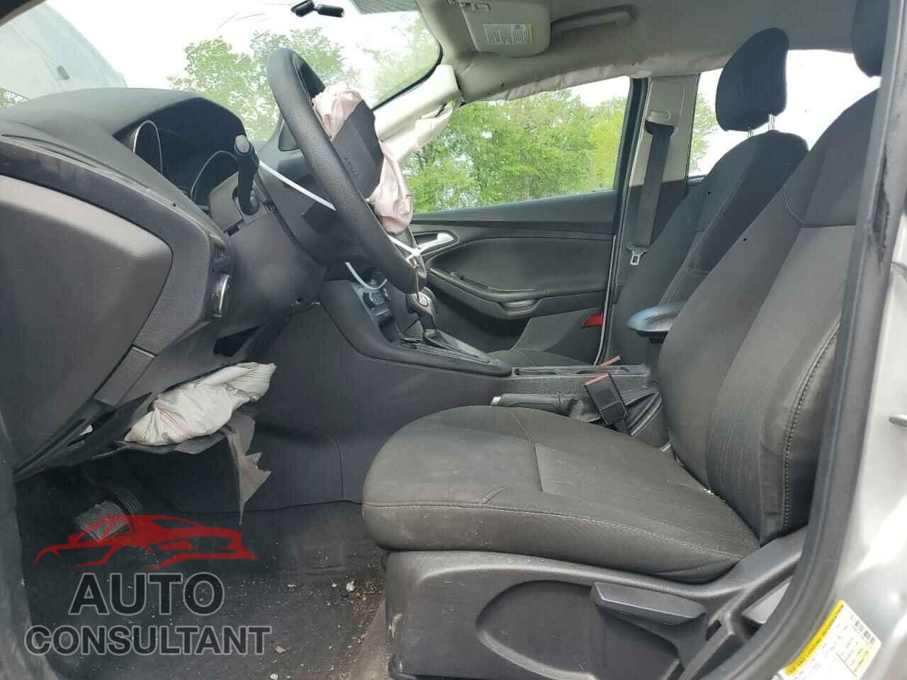 FORD FOCUS 2017 - 1FADP3F23HL328178