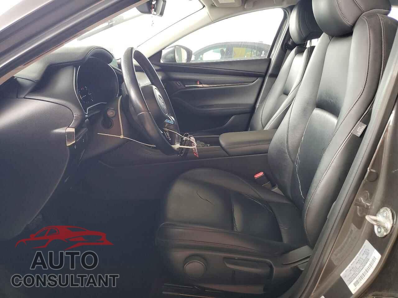 MAZDA 3 2019 - JM1BPACL7K1108242
