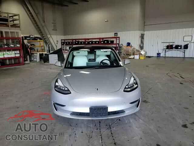 TESLA MODEL 3 2018 - 5YJ3E1EA0JF166611