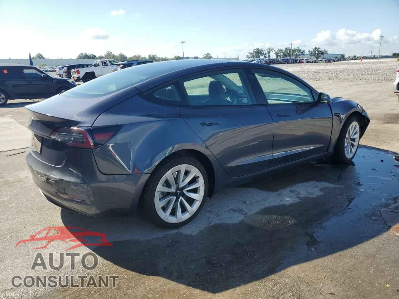 TESLA MODEL 3 2023 - 5YJ3E1EA7PF456613