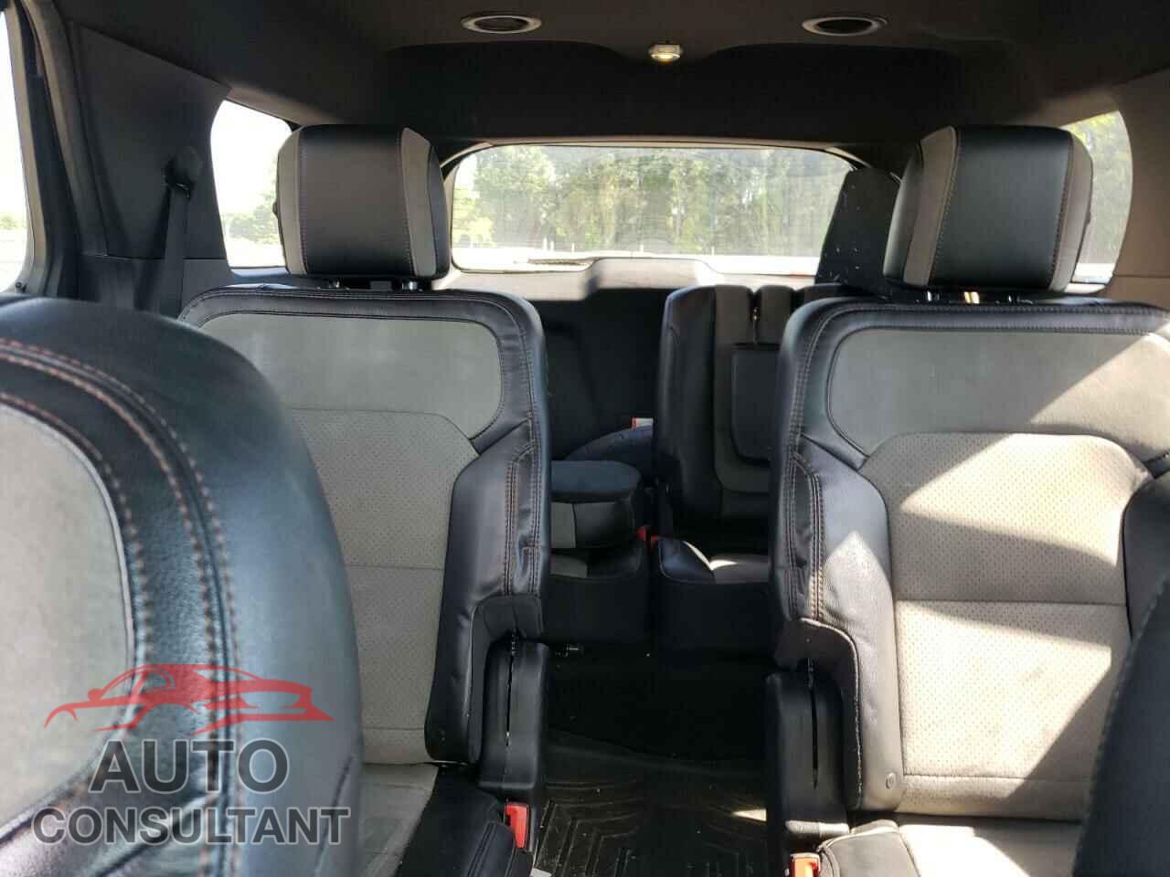 FORD EXPLORER 2017 - 1FM5K7D83HGD10098
