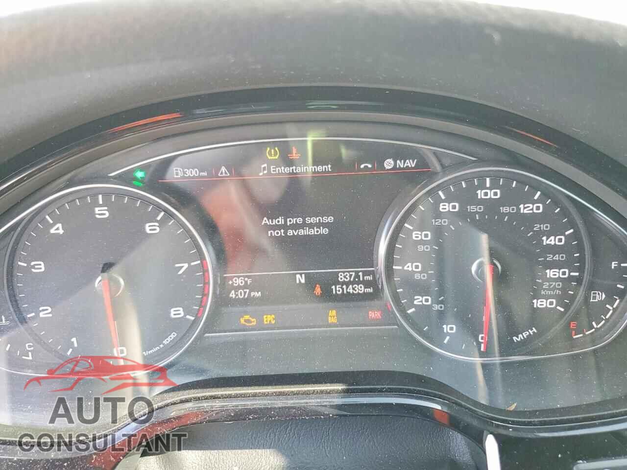 AUDI A8 2011 - WAURVAFD1BN019958