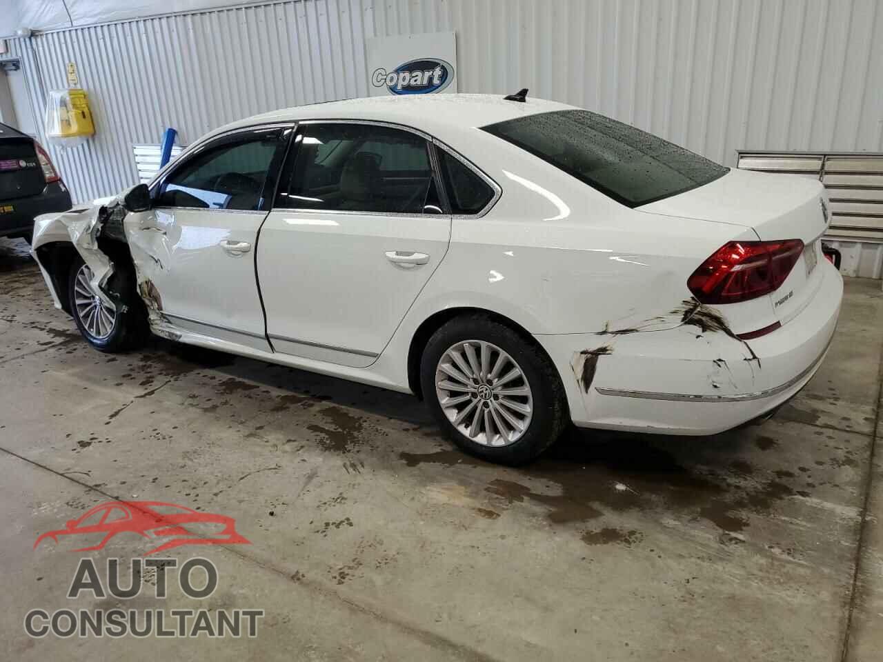 VOLKSWAGEN PASSAT 2017 - 1VWBT7A30HC020905