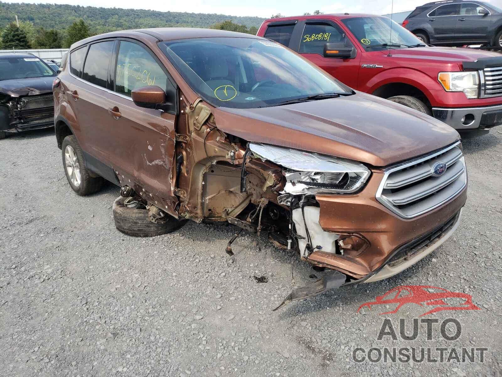 FORD ESCAPE 2017 - 1FMCU9GDXHUC42311