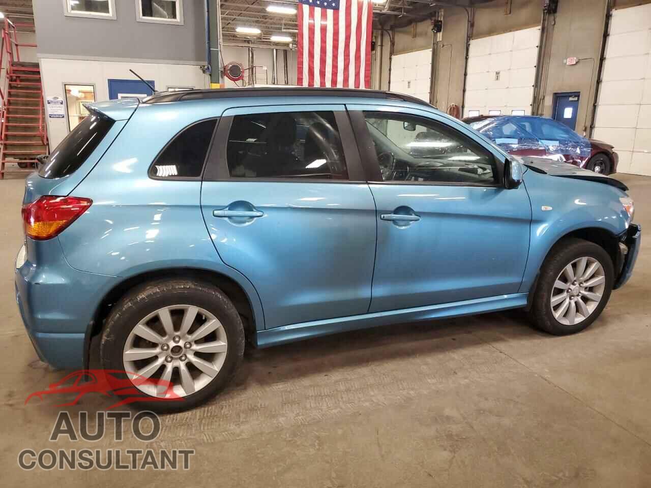 MITSUBISHI OUTLANDER 2011 - JA4AR4AU2BZ003932