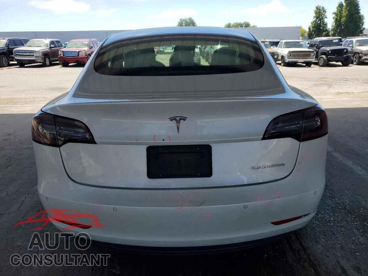 TESLA MODEL 3 2021 - 5YJ3E1EBXMF876158