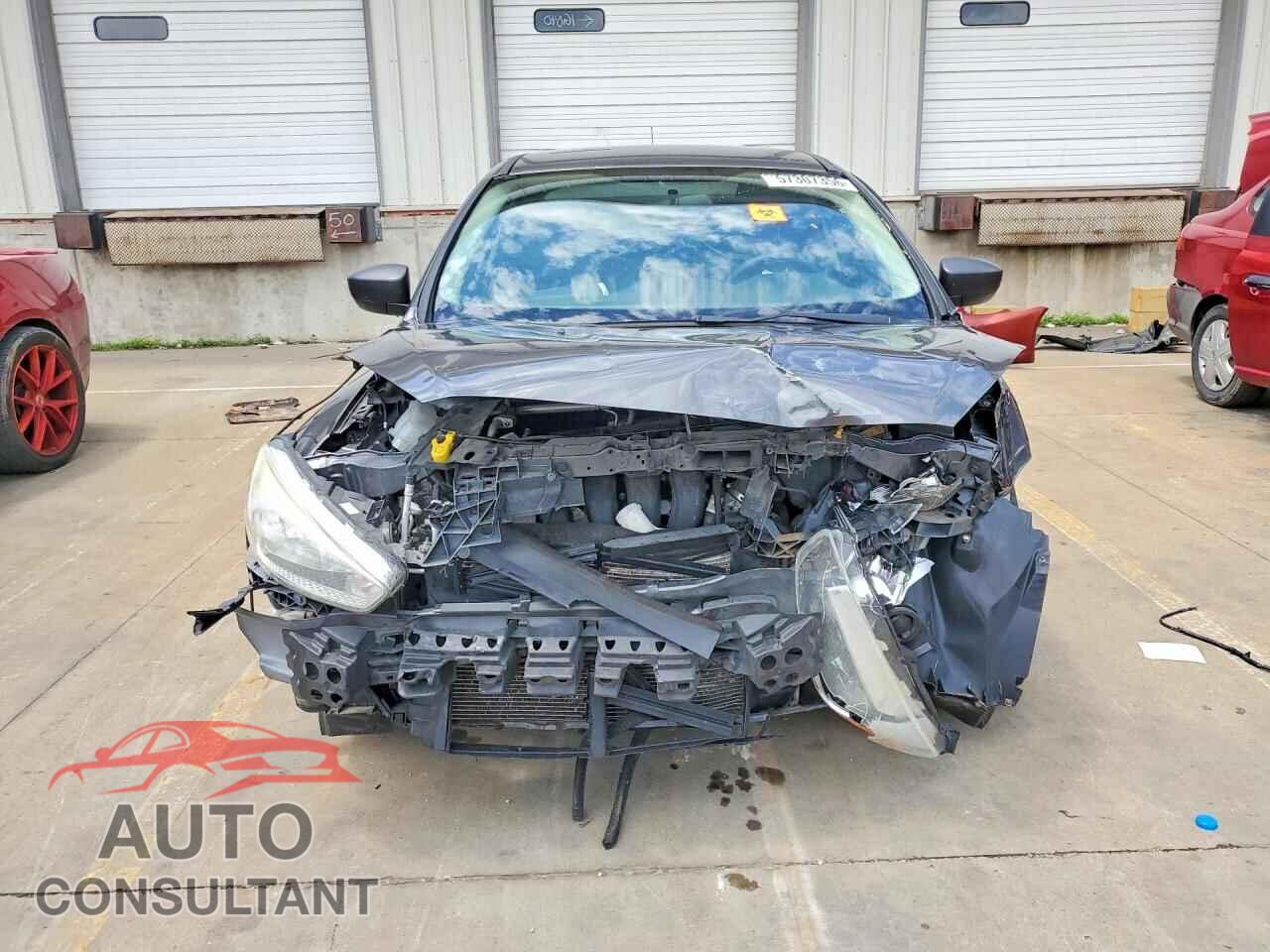 FORD FOCUS 2017 - 1FADP3E27HL203766