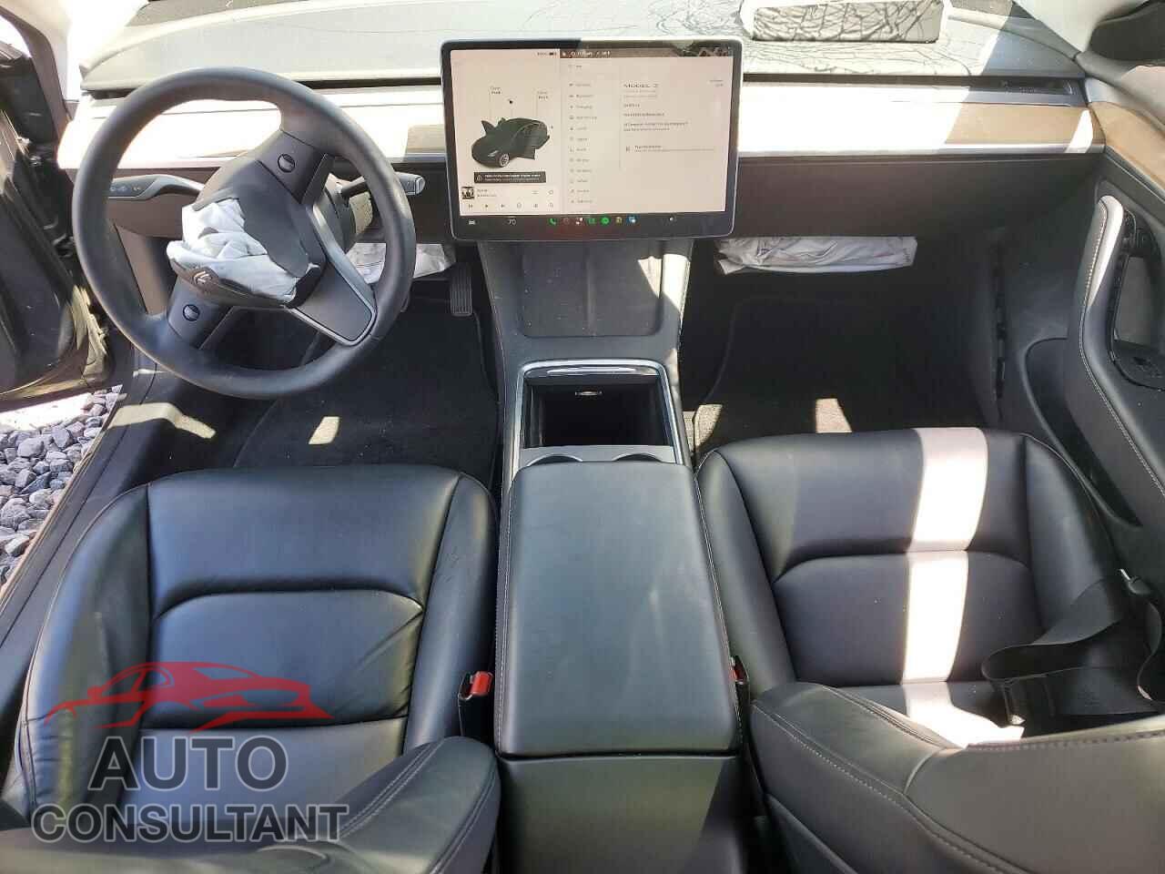 TESLA MODEL 3 2021 - 5YJ3E1EB0MF983543