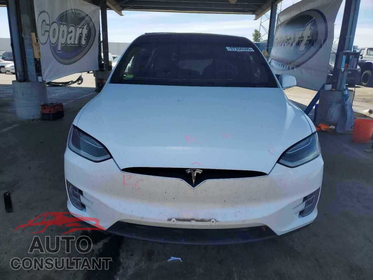 TESLA MODEL X 2018 - 5YJXCAE22JF109049