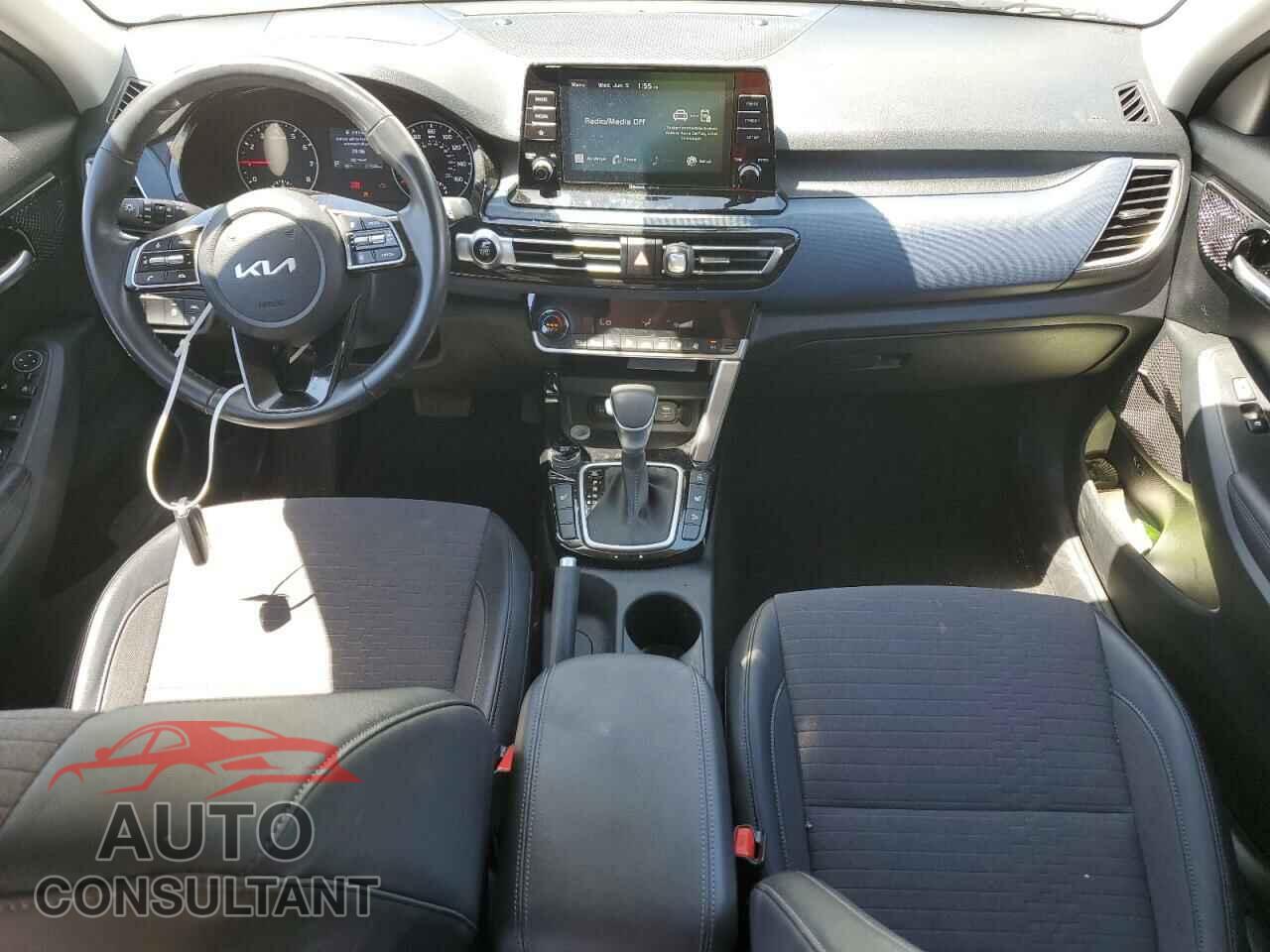 KIA SELTOS 2023 - KNDEUCAA4P7355208